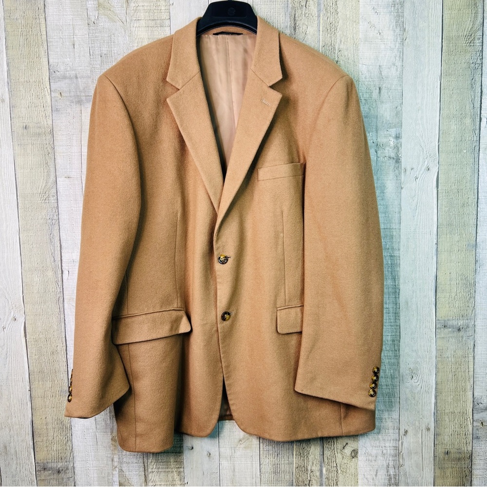 T. Harris London Tan/Brown Jacket Lined w/3 Inside Pockets 2 Outside Pockets 44R
